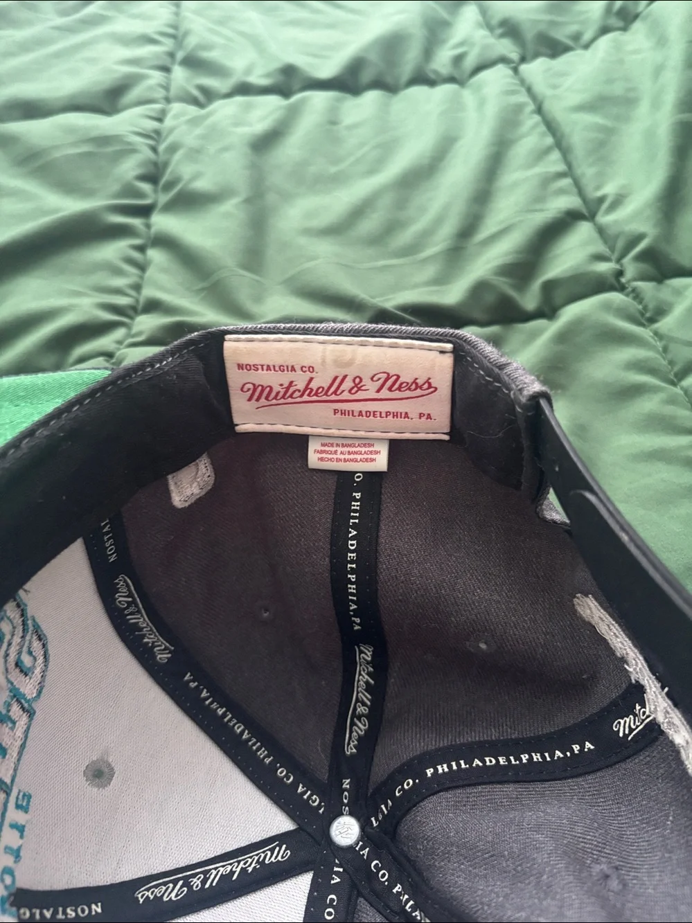 Mitchell & Ness Charlotte Hornets Gray/Teal/Black Snapback Hat